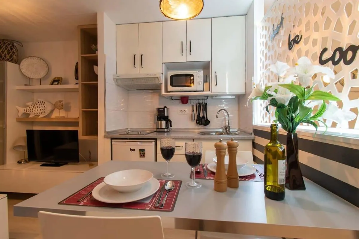 Borinquen 1 - Studio With Amazing Sea And Pool Views Playa Feñabe Spanje